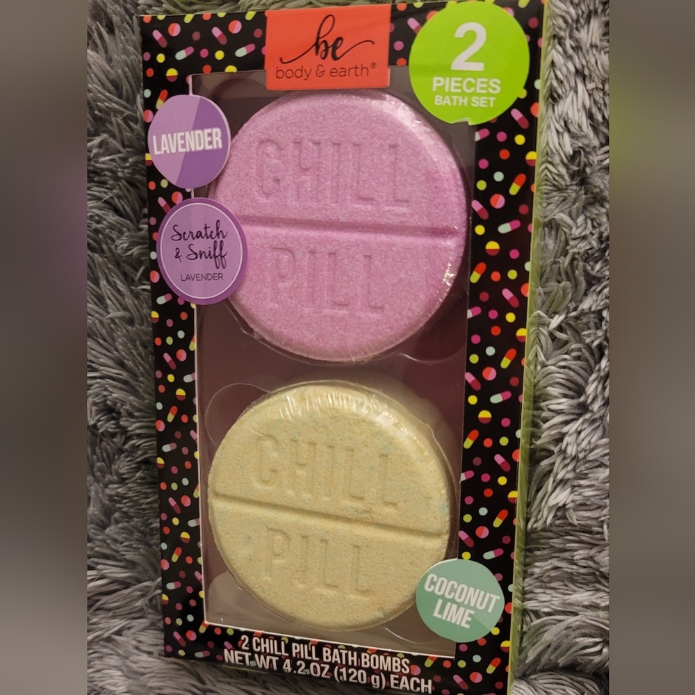 Body and Earth Giant Bath Bomb 2 pack